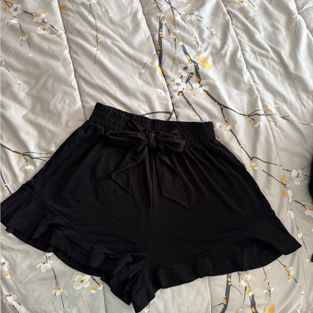 Elegant Black Women's flowy Shorts